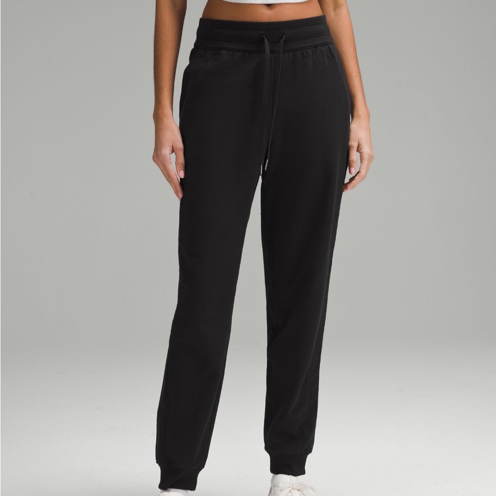 ‼️ ISO LULULEMON ‼️ - Picture 3 of 5